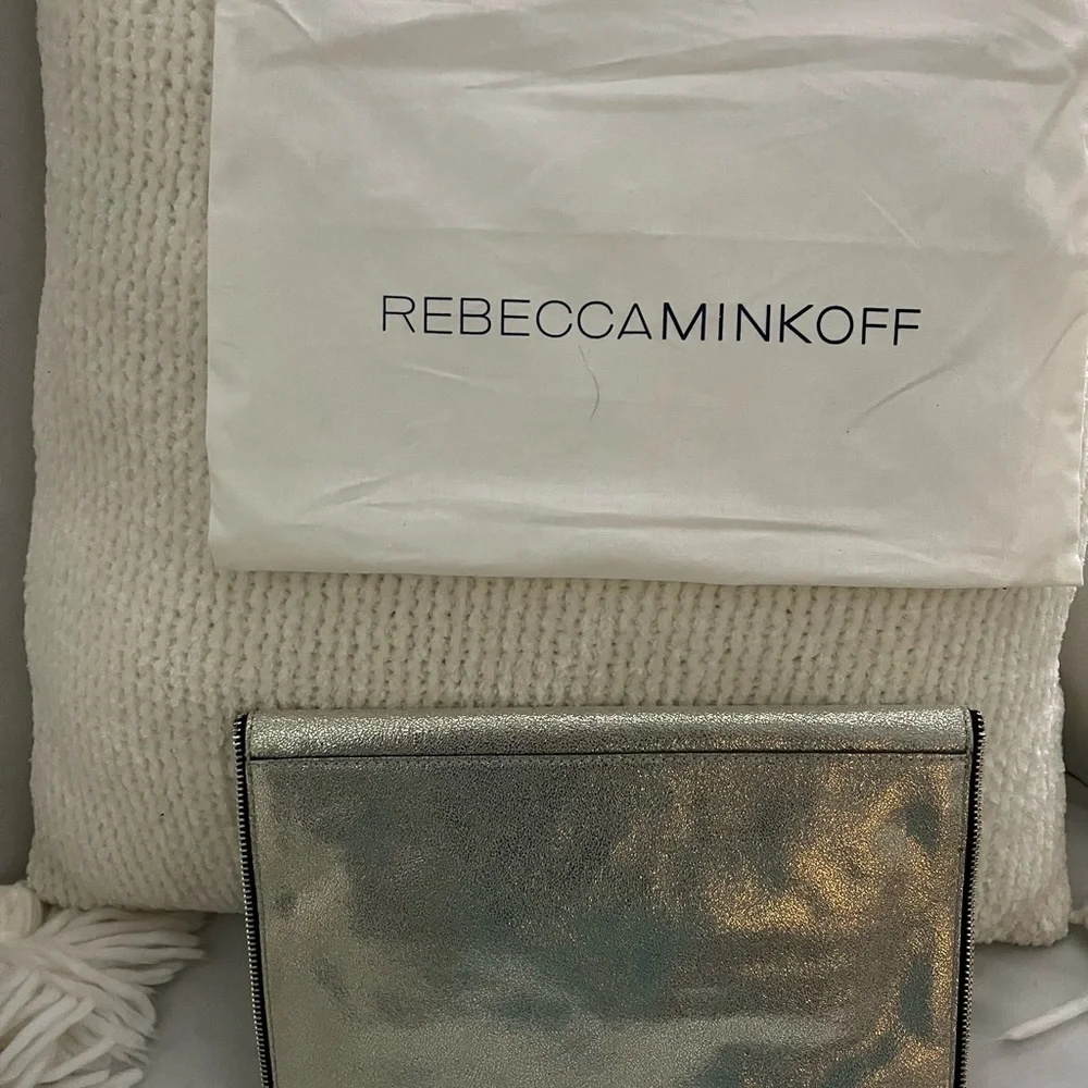 Rebecca Minkoff leo envelope zipper edge gold clutch purse - Picture 2 of 5